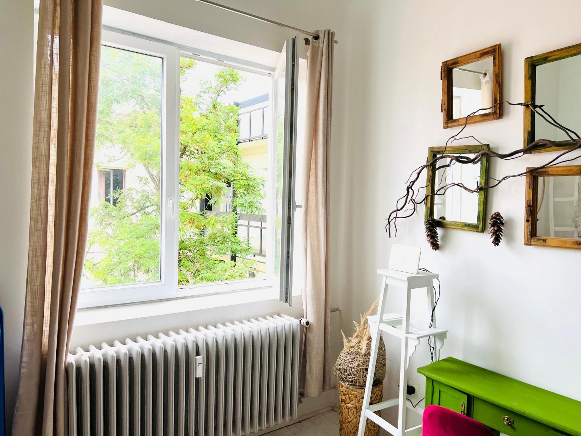 Stylish Delight In Downtown Of Apartmán Debrecen